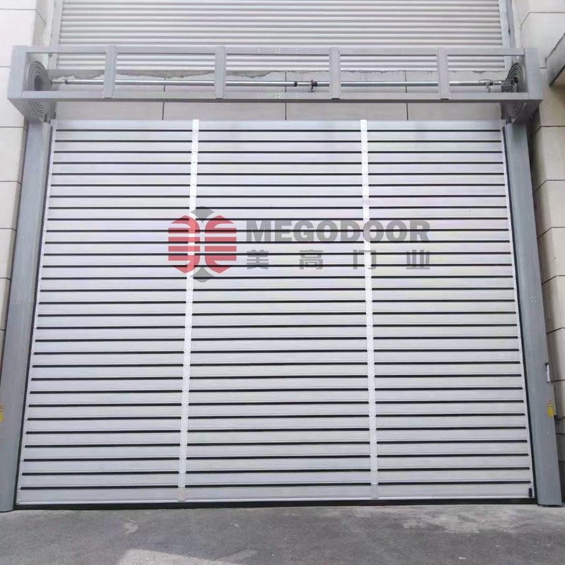 泰州硬质快卷门:高速频繁开关的理想工业门解决方案插图 泰州硬质快卷门:高速频繁开关的理想工业门解决方案插图