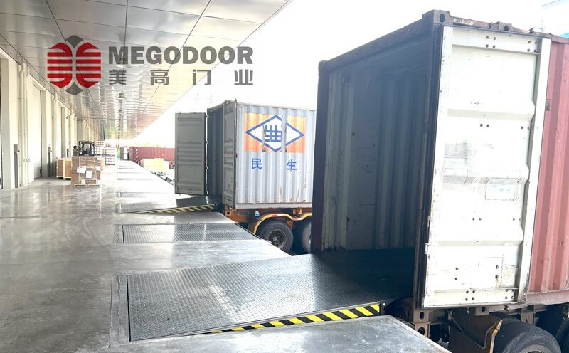 泰州电动装卸升降平台：高效物流的智能枢纽插图4