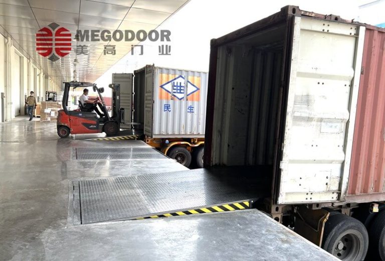 泰州电动装卸升降平台：高效物流的智能枢纽缩略图