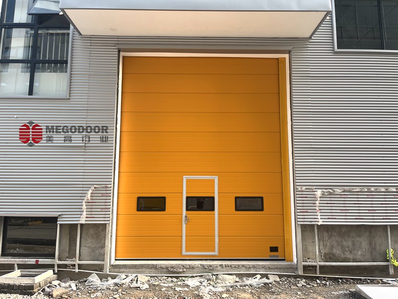 泰州大型抗强风工业提升门插图5 泰州大型抗强风工业提升门插图5