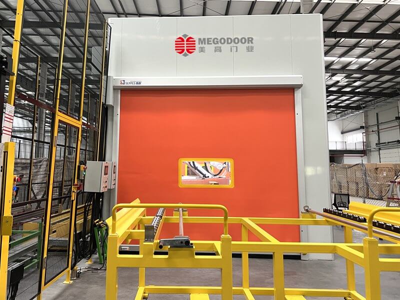 泰州食品车间快速卷帘门:守护洁净生产环境的关键屏障插图 泰州食品车间快速卷帘门:守护洁净生产环境的关键屏障插图