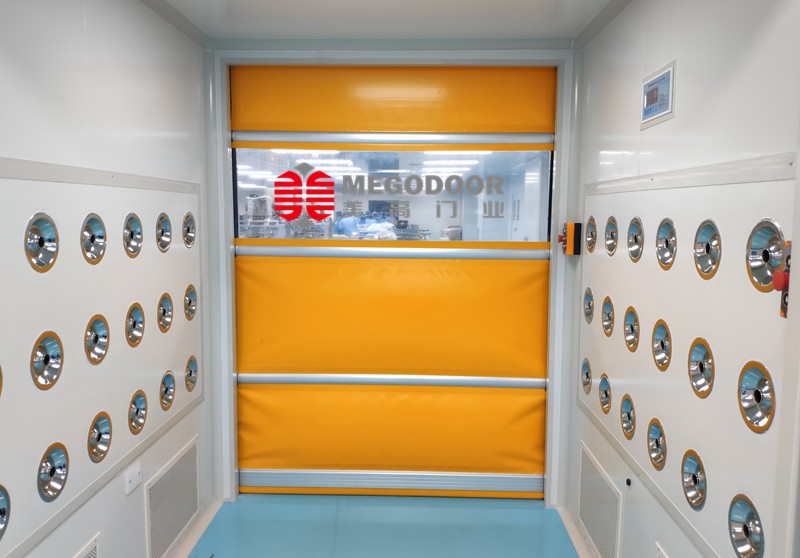 泰州PVC电动快速卷帘门：工业洁净环境的理想隔断方案插图