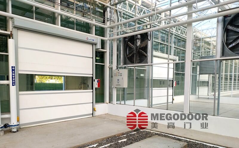 泰州温室大棚用快速门、保温提升门方案：兼顾洁净隔离与恒温保温插图