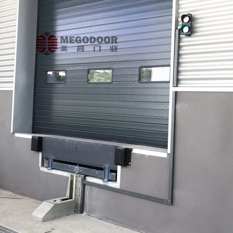 泰州装卸货月台为什么要安装货车限动器？缩略图