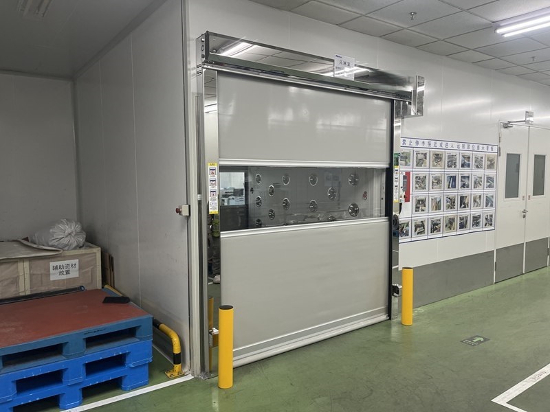 泰州风淋室旧门改造方案：手动门改自动门，平开门升级PVC快速门，支持互锁联动与AGV通讯缩略图